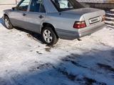 Mercedes-Benz E 200 1993 года за 1 800 000 тг. в Усть-Каменогорск – фото 2