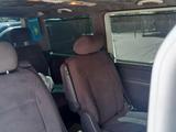 Volkswagen Multivan 2005 годаүшін8 000 000 тг. в Атырау – фото 4