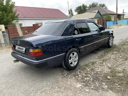 Mercedes-Benz E 230 1992 года за 2 600 000 тг. в Тараз – фото 4