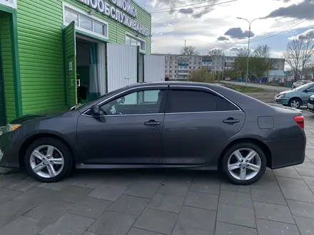 Toyota Camry 2013 года за 4 700 000 тг. в Актобе – фото 4