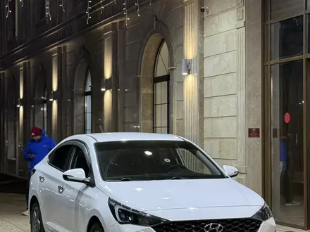 Hyundai Accent 2021 года за 8 300 000 тг. в Актобе – фото 13