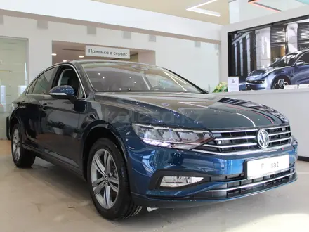 Volkswagen Passat Business 2.0 TSI 2022 года за 16 800 000 тг. в Костанай – фото 3