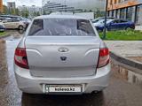 ВАЗ (Lada) Granta 2190 2013 годаүшін1 300 000 тг. в Астана – фото 2