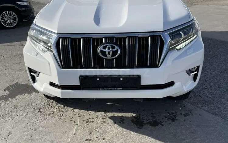 Toyota Land Cruiser Prado 2022 года за 31 000 000 тг. в Актау