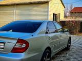 Toyota Camry 2003 года за 5 500 000 тг. в Кульсары – фото 3