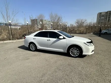 Toyota Camry 2014 года за 11 000 000 тг. в Караганда – фото 5