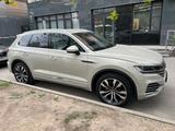 Volkswagen Touareg 2022 годаүшін29 000 000 тг. в Алматы – фото 2