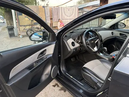 Chevrolet Cruze 2013 года за 4 000 000 тг. в Алматы – фото 8