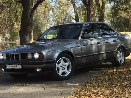 BMW 525 1994 года за 4 100 000 тг. в Тараз