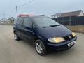 Volkswagen Sharan 1997 года за 2 300 000 тг. в Уральск – фото 2