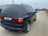 Volkswagen Sharan 1997 года за 2 300 000 тг. в Уральск – фото 3