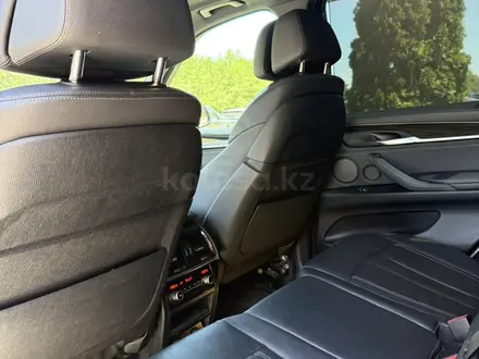 BMW X5 2017 года за 17 300 000 тг. в Алматы – фото 12