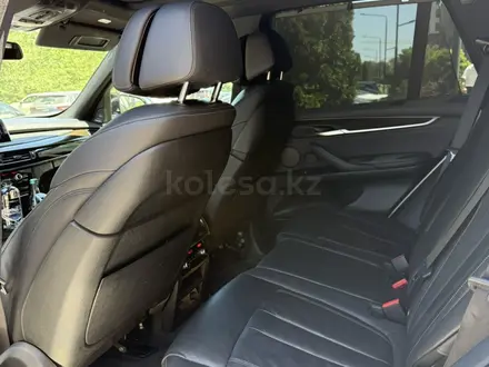 BMW X5 2017 года за 17 300 000 тг. в Алматы – фото 13