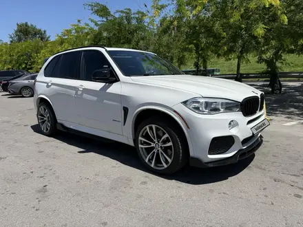 BMW X5 2017 года за 17 300 000 тг. в Алматы – фото 6