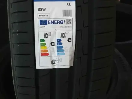 215/55R17 Sailun Atrezzo ZSR 2 (остаток 1) за 16 100 тг. в Алматы