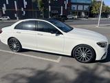 Mercedes-Benz E 200 2021 года за 23 000 000 тг. в Шымкент – фото 2
