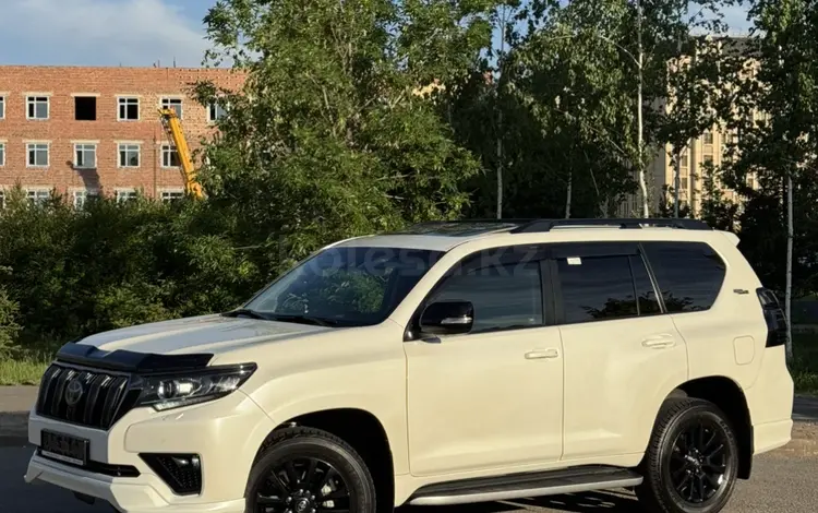 Toyota Land Cruiser Prado 2020 года за 30 000 000 тг. в Астана
