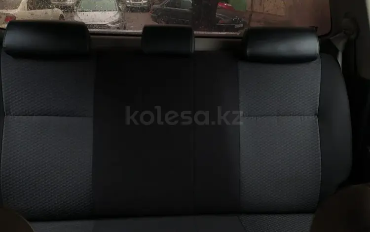 Задние сидения задний диван на Toyota Hilux 2006-2014 г за 1 000 тг. в Алматы