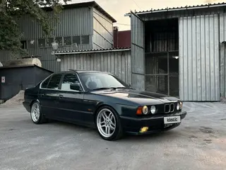 BMW 525
