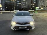 Toyota Camry 2016 годаүшін10 200 000 тг. в Актобе – фото 3