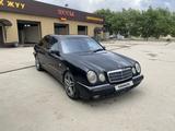 Mercedes-Benz E 320 1998 годаfor3 300 000 тг. в Жезказган