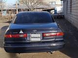 Toyota Camry 1999 года за 2 800 000 тг. в Жанаозен – фото 2