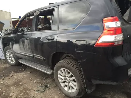 Toyota Land Cruiser Prado 2014 года за 7 266 800 тг. в Караганда – фото 2