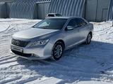 Toyota Camry 2014 годаfor9 800 000 тг. в Атырау – фото 2