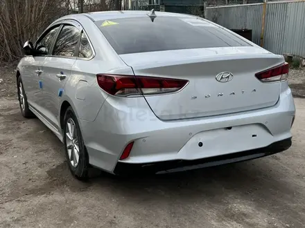 Hyundai Sonata 2019 года за 6 700 000 тг. в Караганда – фото 2