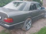 Mercedes-Benz E 300 1990 года за 990 000 тг. в Алматы – фото 4