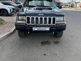Jeep Grand Cherokee 1994 года за 2 950 000 тг. в Караганда