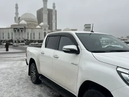 Toyota Hilux 2016 года за 13 800 000 тг. в Атырау – фото 3