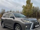 Lexus LX 570 2017 годаүшін38 000 000 тг. в Астана