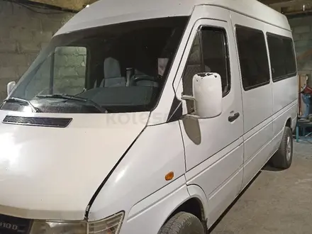 Mercedes-Benz Sprinter 1999 года за 4 000 000 тг. в Усть-Каменогорск – фото 3