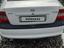 Opel Vectra, 1996