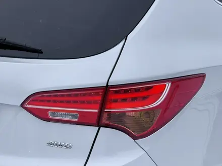 Hyundai Santa Fe 2014 года за 9 300 000 тг. в Астана – фото 20