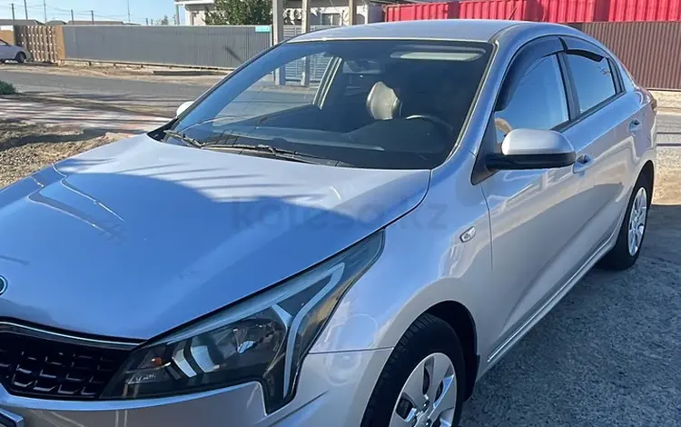 Kia Rio 2021 года за 6 700 000 тг. в Атырау