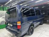 Toyota Hiace 1997 годаfor3 941 272 тг. в Астана – фото 4