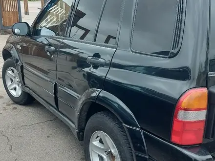 Suzuki Grand Vitara 2002 годаүшін3 400 000 тг. в Алматы