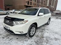 Toyota Highlander 2011 года за 9 950 000 тг. в Астана