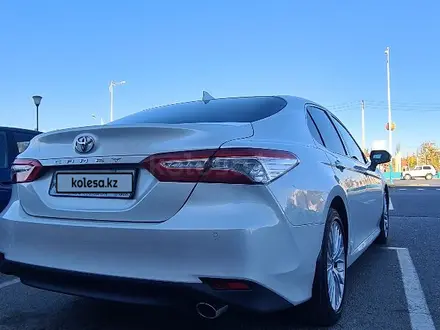 Toyota Camry 2018 года за 14 900 000 тг. в Кызылорда – фото 18