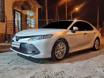 Toyota Camry 2018 года за 14 900 000 тг. в Кызылорда