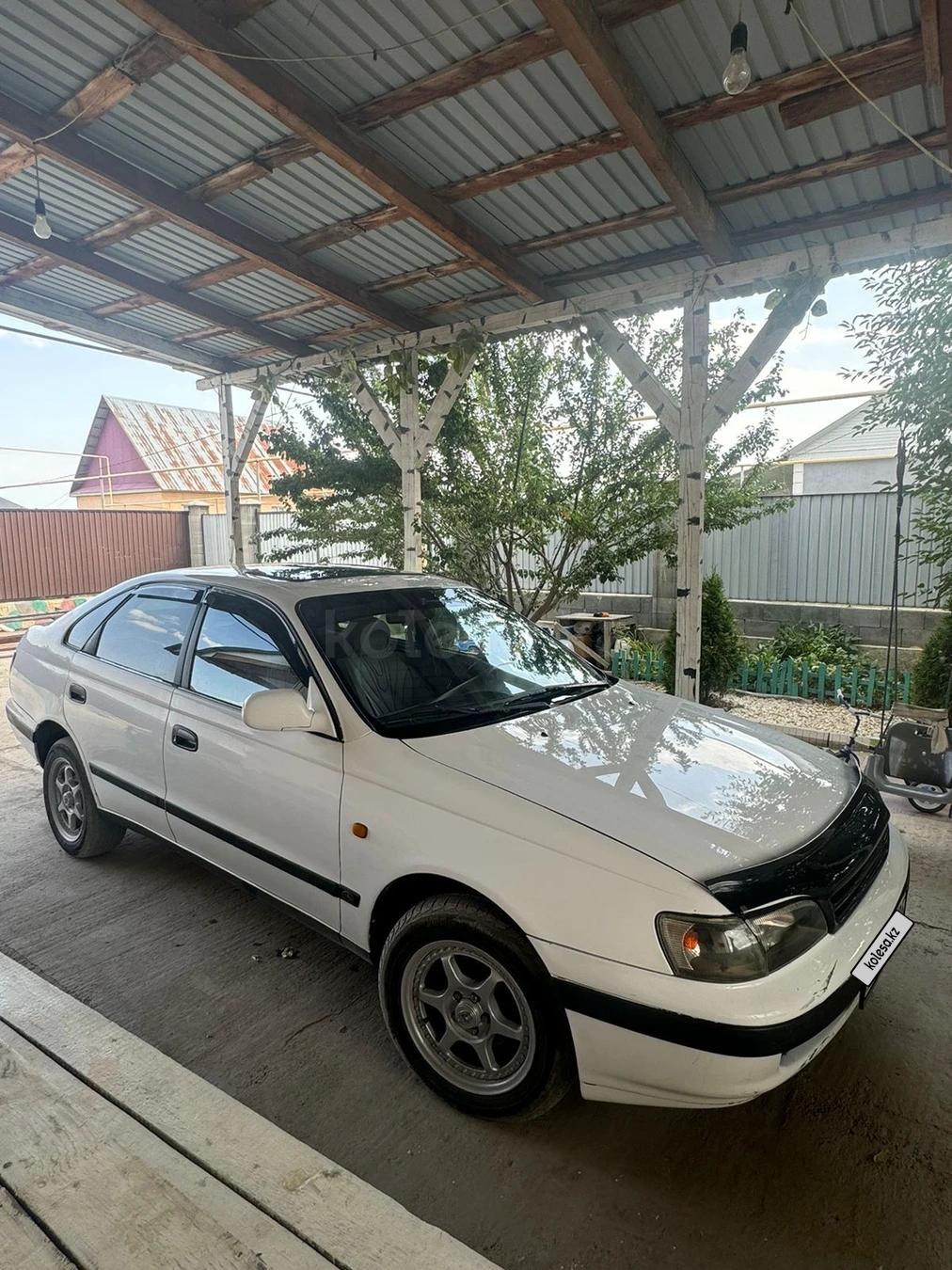 Toyota Carina E 1993 г.