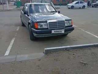 Mercedes-Benz E 230