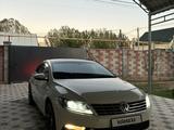 Volkswagen Passat CC 2015 года за 7 790 000 тг. в Алматы – фото 2