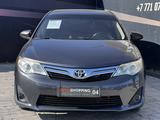 Toyota Camry 2013 годаүшін7 790 000 тг. в Актобе – фото 2