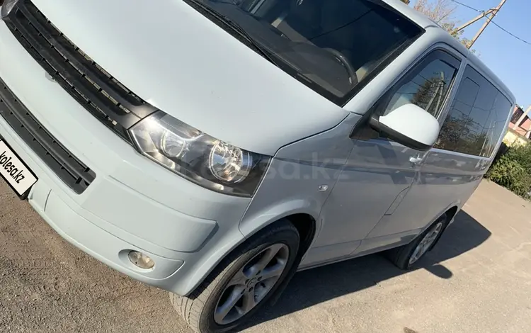 Volkswagen Caravelle 2010 года за 10 000 000 тг. в Караганда