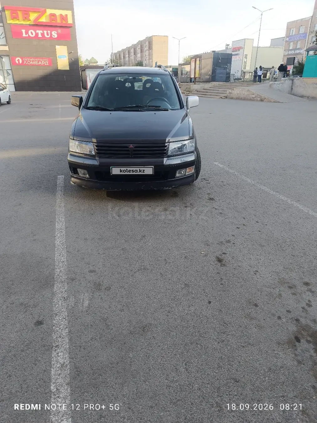 Mitsubishi Space Wagon, 1998