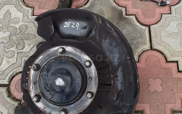 Ступица передняя на Toyota Land Cruiser Prado 150 за 35 000 тг. в Алматы