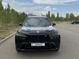 BMW X7 2023 года за 79 000 000 тг. в Астана – фото 2